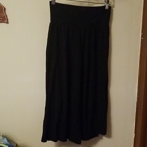 Soft black gauchos
